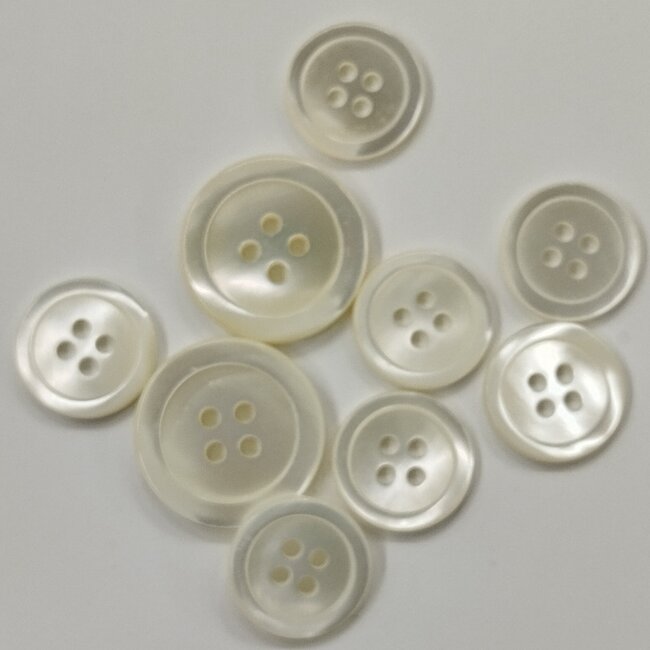 Mother-of-pearl button 20mm