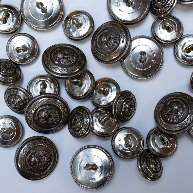 Set of 14 blazer buttons 