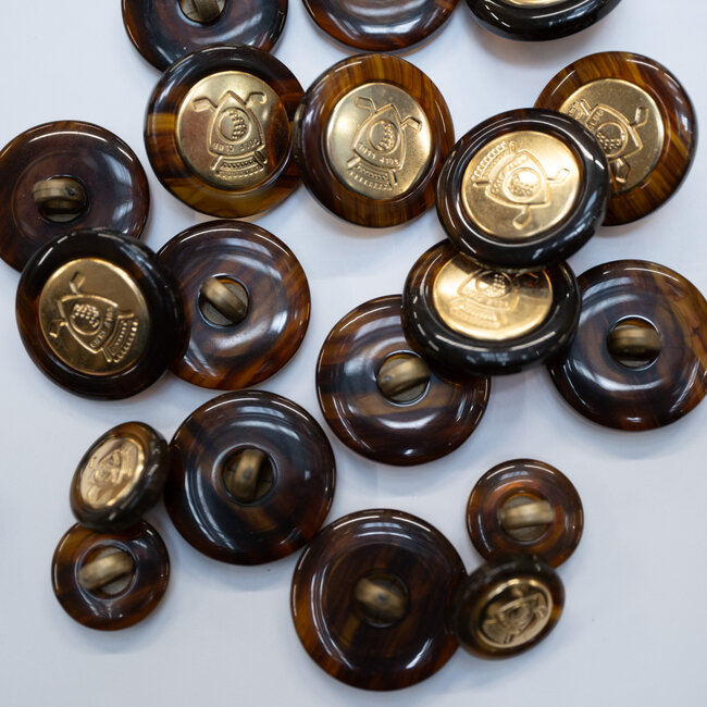 Set of 14 blazer buttons 