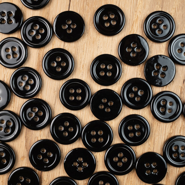 Black Mother-of-pearl button 15mm (24L)