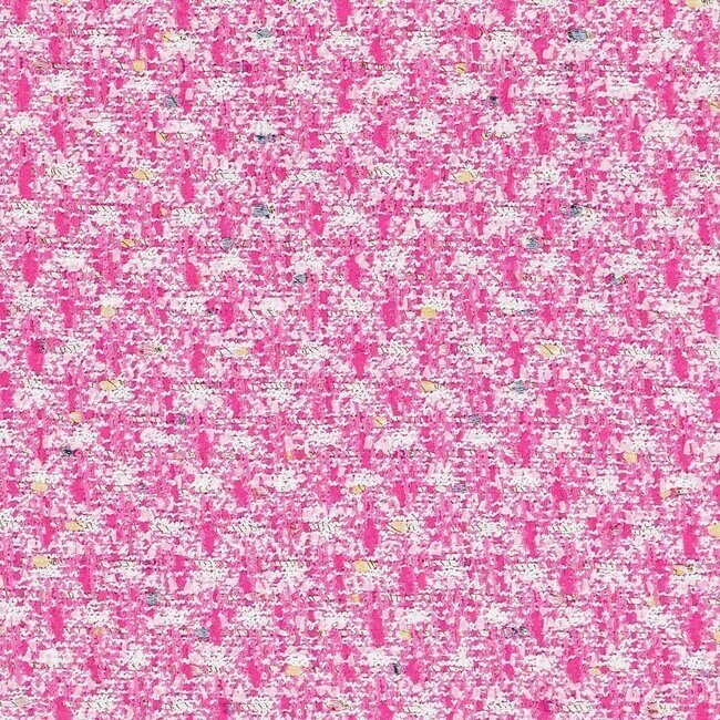 Powder pink and beige tweed made with exclusive fibres for a luxurious finish.