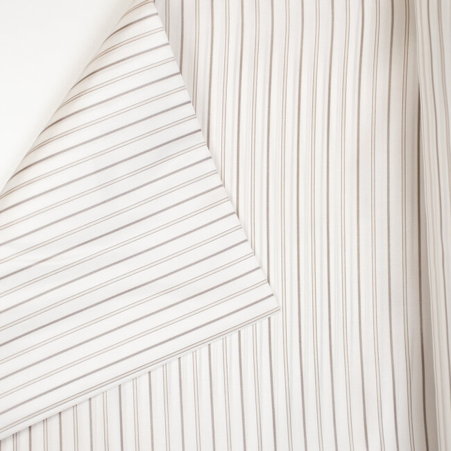 Sleeve lining - off white with a grey and beige stripe