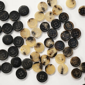 4 holes Horn button 15mm (24L)