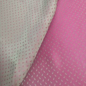Jacquard satin lining with reversible feather pattern..