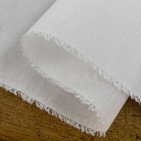 White interlining for cuffs and shirt collars in 100% cotton