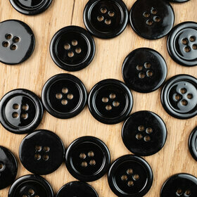 Black Mother-of-pearl button 20mm