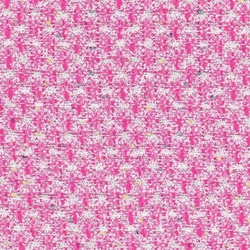 Powder pink and beige tweed made with exclusive fibres for a luxurious finish.