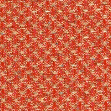 Beige tweed enhanced with medium red threads. Marked yet harmonious contrast.